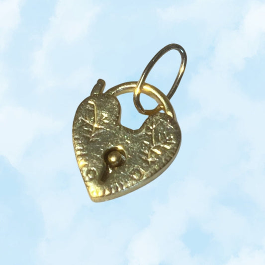 Heart Padlock Charm - NICKY CLARK INTERIORS